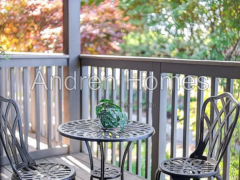 79 S Branciforte Ave — Photo 9