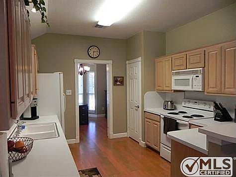 5th image of 1501 Bregenz Ln