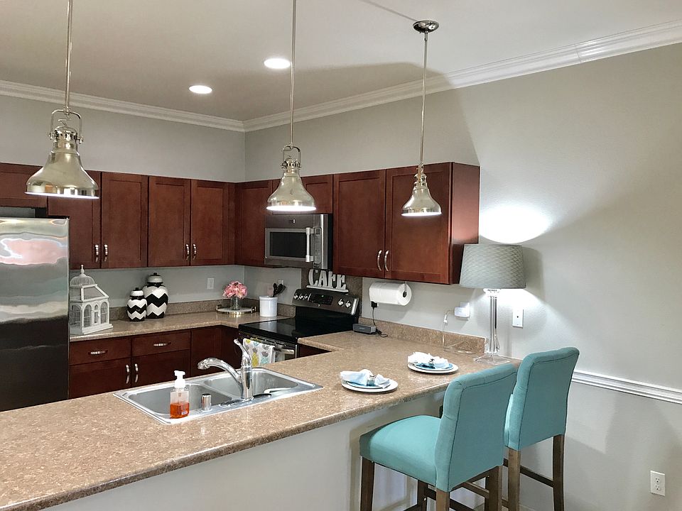 1st image of 1134 Kukulu St APT 604