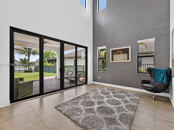 4th image of 11326 SW 12th St