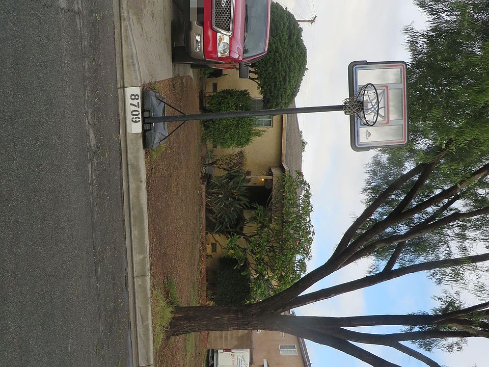 1st image of 8709 Laurel St