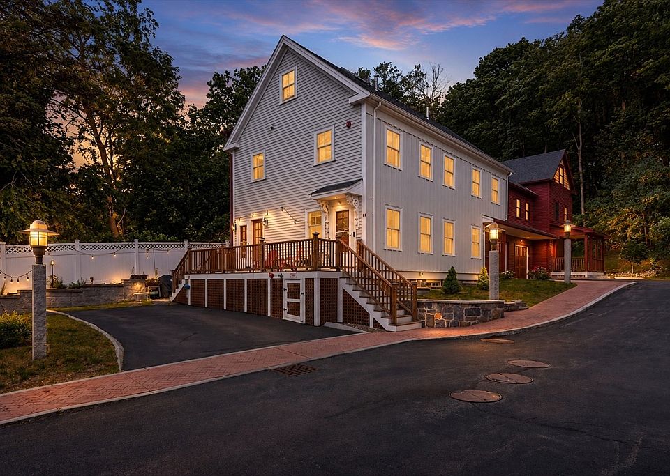 1st image of 83 High St #4