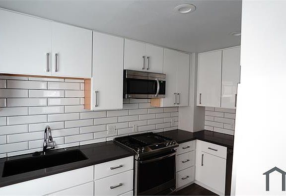 5th image of 2912 14th Ave #107
