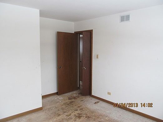 5th image of 17012 Lockwood Ave