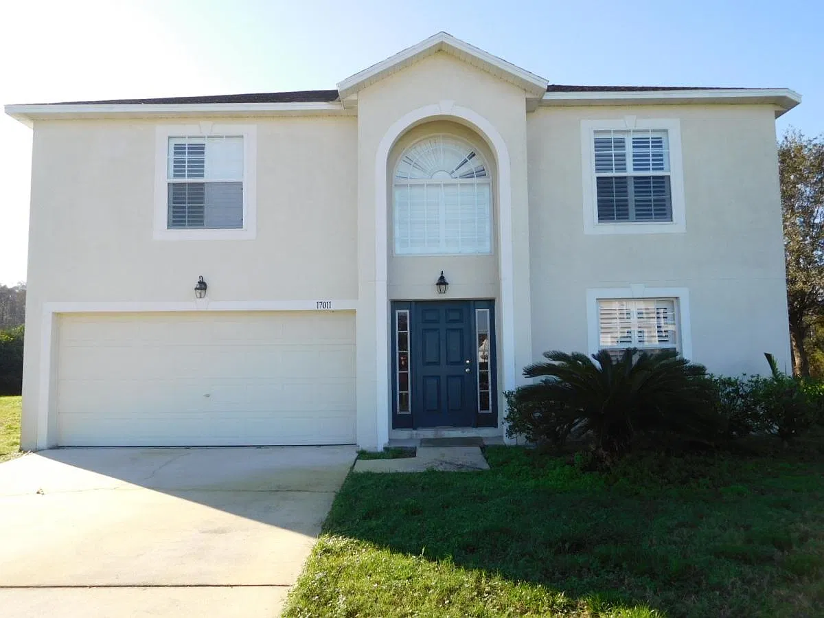 4 bed, 2.5 bath, 2980 sqft, $3,100 — Photo 1