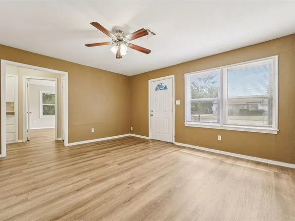 4521 SE 27th St, Del City, OK 73115