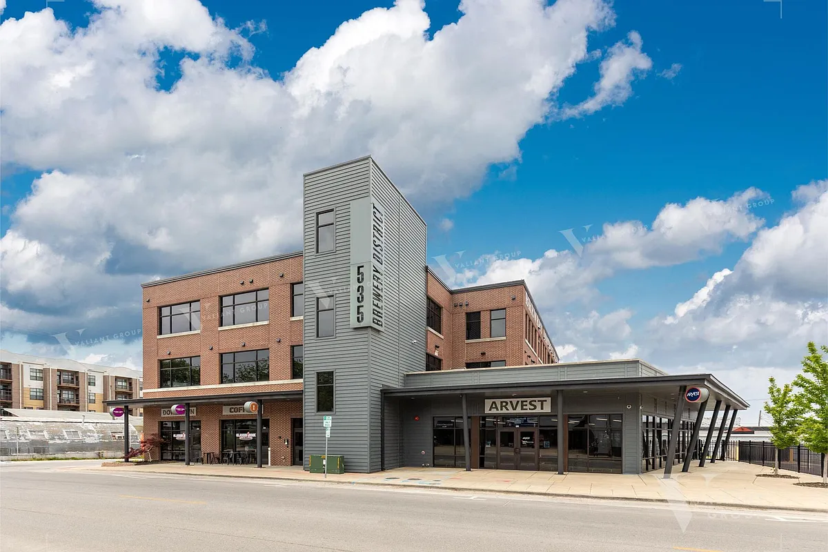 Building Photo - Brewery District Flats