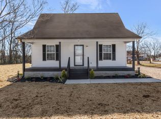 211 Walnut St, Decherd, TN 37324