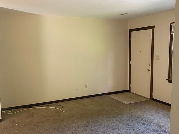 5th image of 126 Moss Creek Dr APT 201