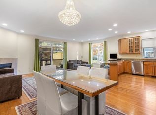 49 Florence St #49, Chestnut Hill, MA 02467