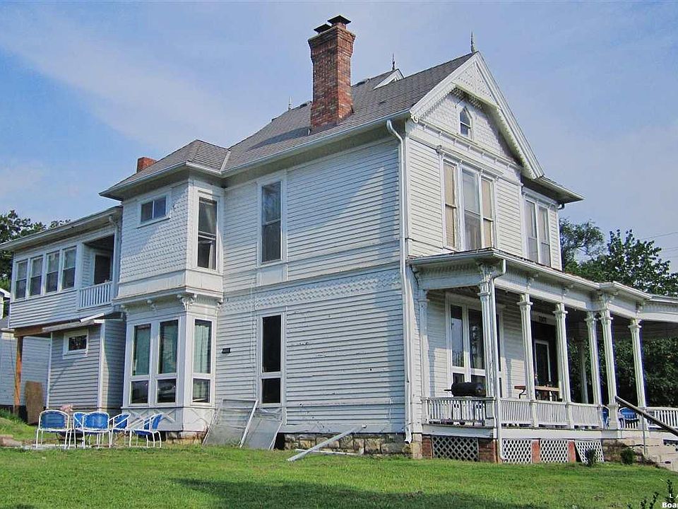 2nd image of 1101 Tennessee St