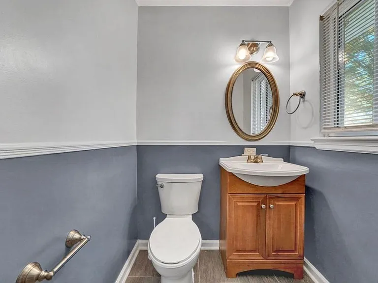 3260 Rasmont Rd — Photo 17