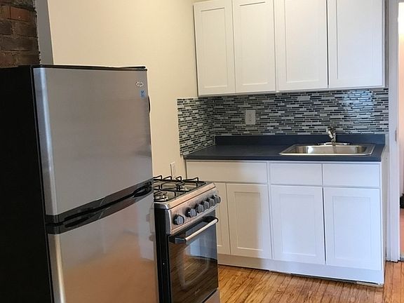 4th image of 203 Chrystie St #5CE