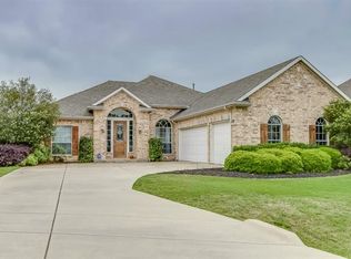 1010 Cheyenne Ct, Shady Shores, TX 76208
