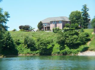 178 Scenie Shores Dr, Dandridge, TN 37725