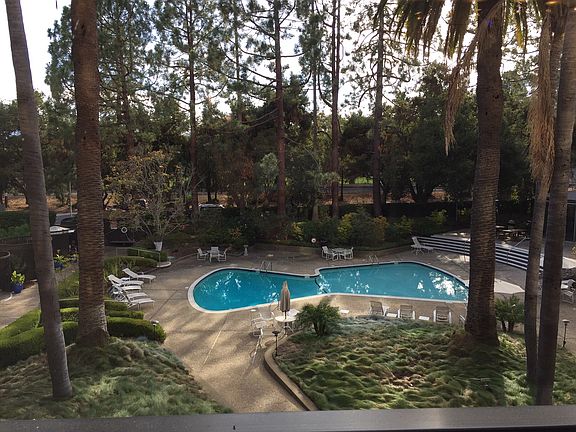 3rd image of 101 Alma St APT 208