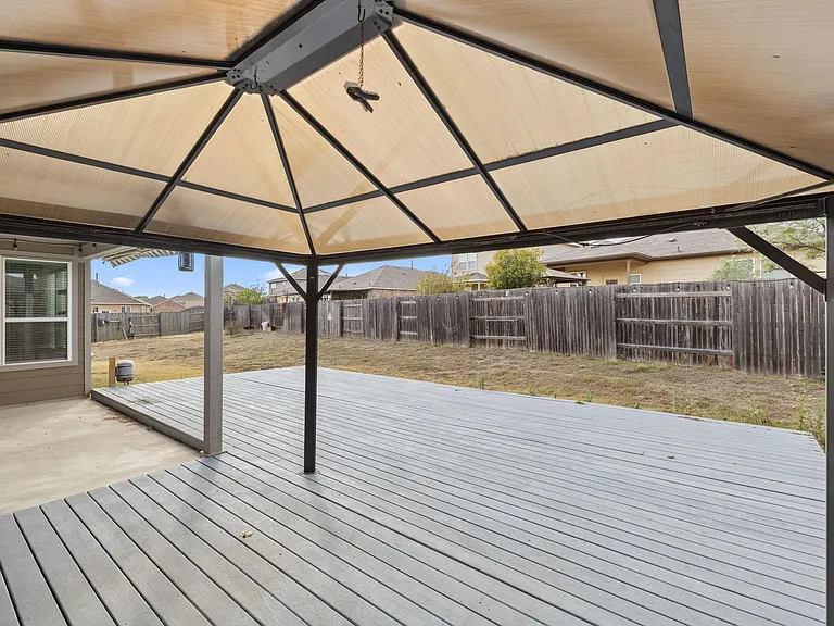 138 Fern Dr — Photo 39
