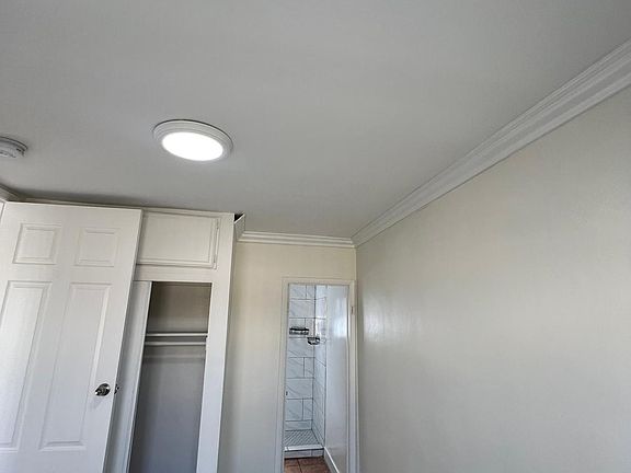 3rd image of 428 N Poplar Ave #H