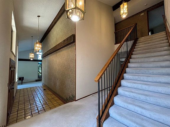 3rd image of 4301 Saint George Dr