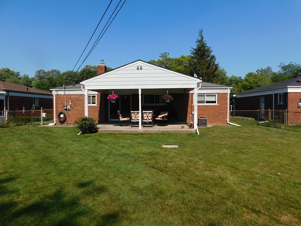 2nd image of 33621 Swan Dr