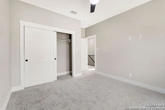 1910 E Houston St #4 — Photo 23