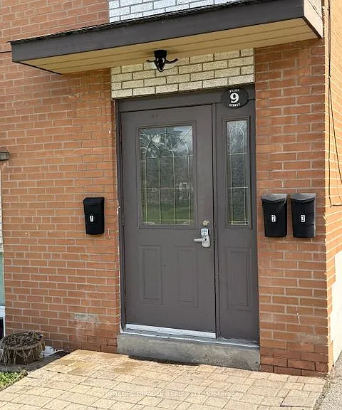 9 Ellen St — Photo 2