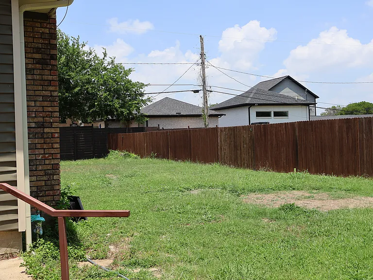 2516 Norfleet St — Photo 13