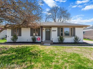 14802 Annapolis Dr, Sterling Heights, MI