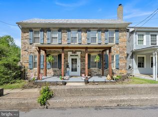 89 Centre St, Port Clinton, PA 19549