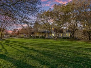 645 Meadow Hill Rd, Fort Worth, TX 76108