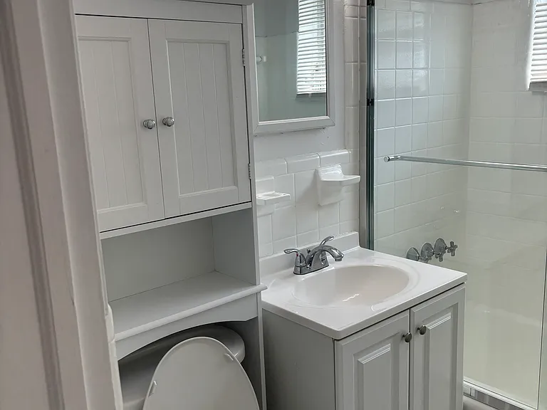 233 Phoenetia Ave #4 — Photo 15