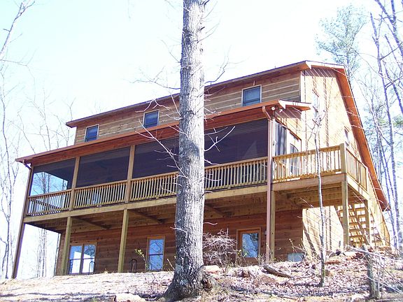 Daylight basement with 3rd stubbed bath