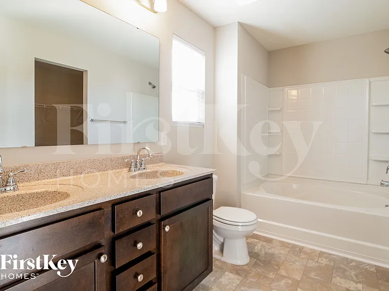 143 Rockingham Way — Photo 10