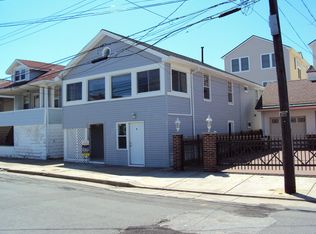 210 N Sacramento Ave, Ventnor, NJ 08406
