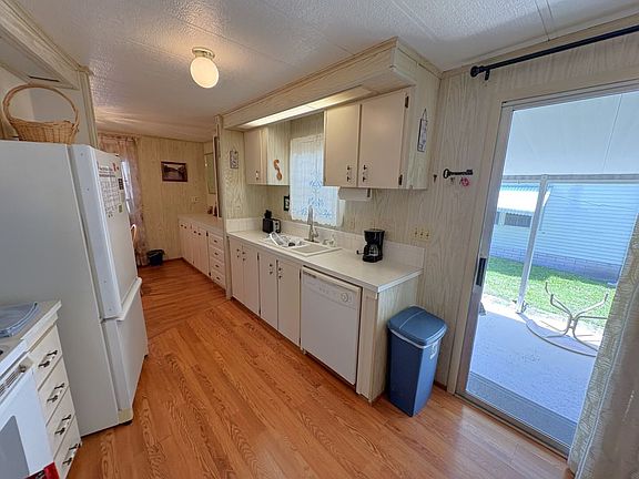 5th image of 2123 Fosters Pl #2123