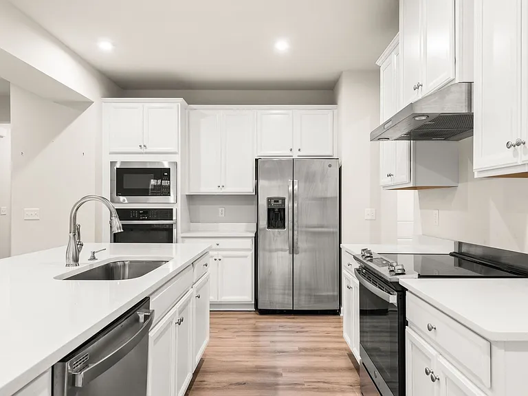 815 Dean Dr — Photo 21