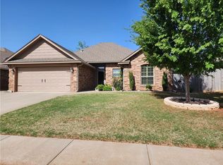 377 Tewksbury Ln, Blanchard, OK 73010