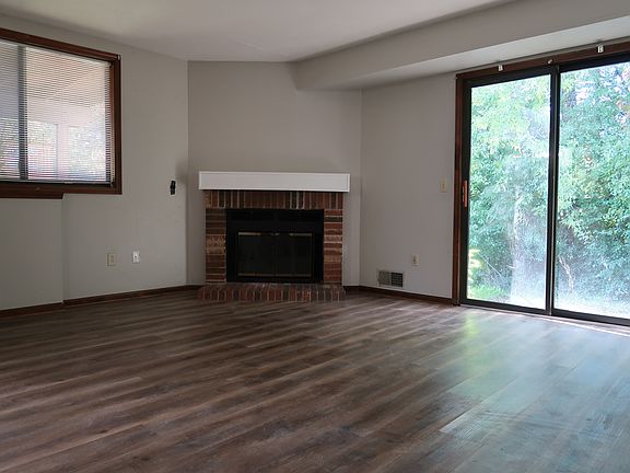 4th image of 4733 Circle Shore Dr SE