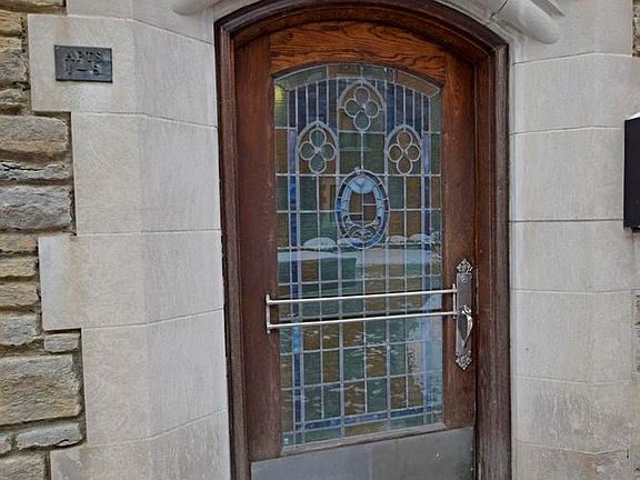 3rd image of 2324 Park Ave Unit 3