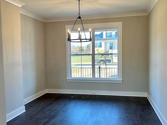 4th image of 108 Carolina Ln NE #32