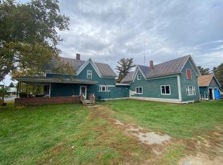 71 Main St, Stratton, ME 04982