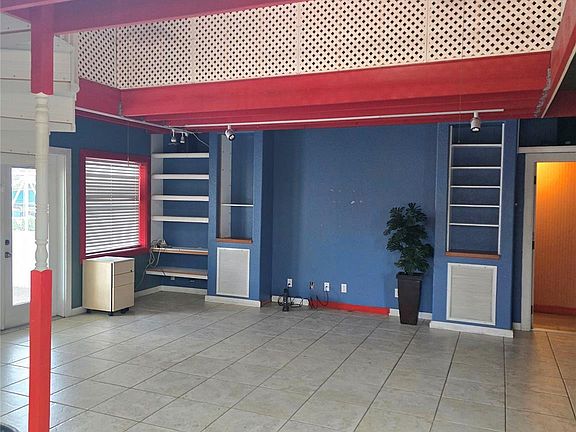 5th image of 7945 SE 57th Drive