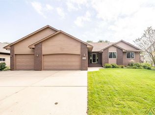 3308 S Judy Ave, Sioux Falls, SD 57103