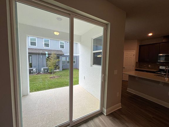 5th image of 1530 Bantam Way