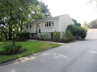 40 Ray St, Coventry, RI 02816
