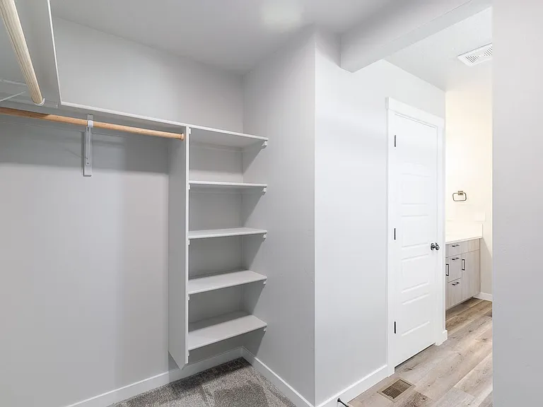 2640 N Silver Wolf Ave — Photo 34