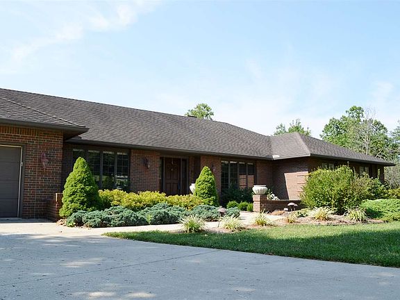 2nd image of 2721 N Blue Ridge Ct