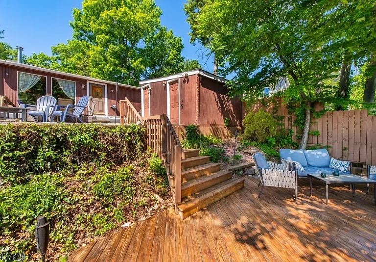 5 Sewell Rd W — Photo 22