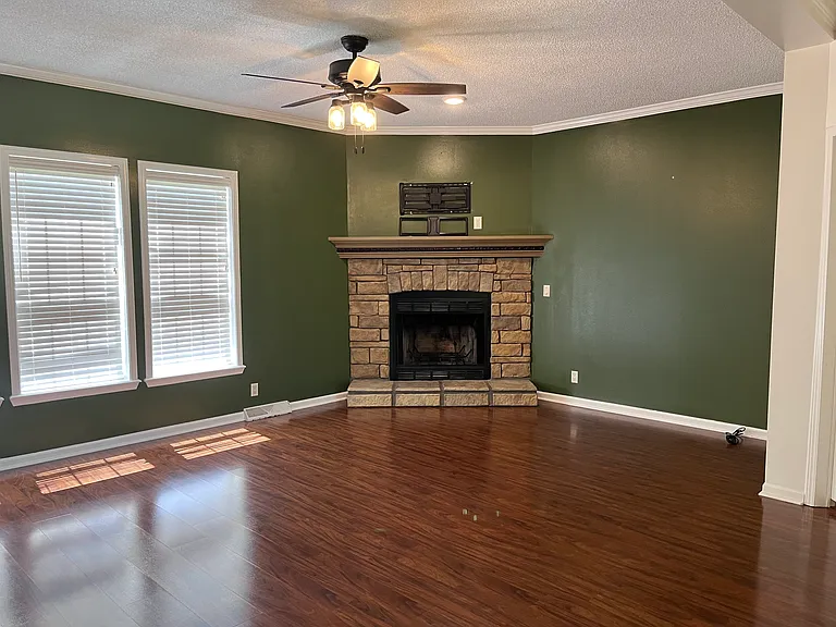 1000 Raintree Ln — Photo 14