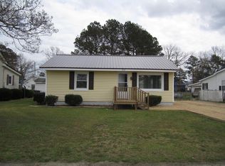 212 N Pine St, Fremont, NC 27830